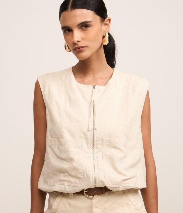 Colete em Viscolinho com Bolsos e Zíper Frontal - 2