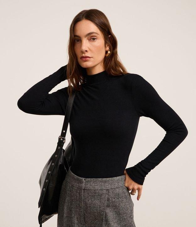 Blusa em Ribana com Gola Alta e Manga Longa - 2