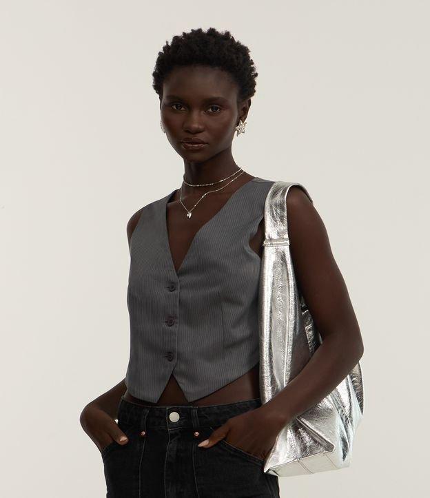 Colete Curto Alfaiatado com Estampa Risca de Giz - 2