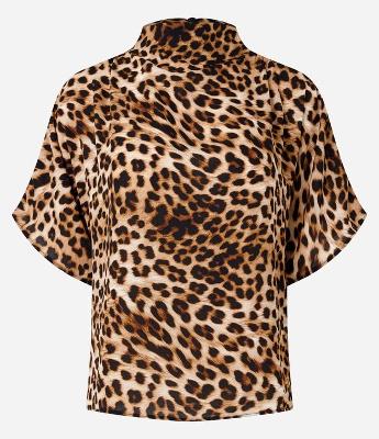 Blusa em Crepe com Gola Alta e Estampa Onça