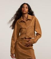 Jaqueta Curta em Suedine com Bolsos Frontais - 2