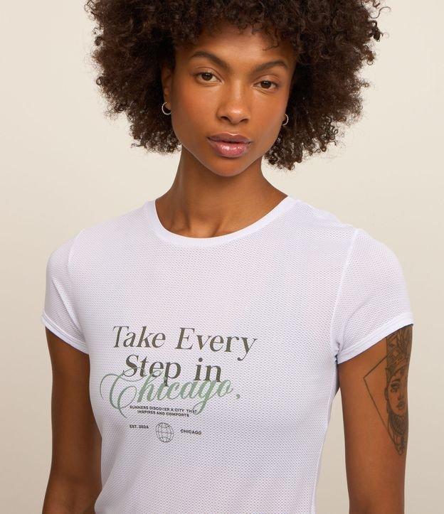 Camiseta Esportivo em Microfibra Texturizada com Estampa Every Step - 2