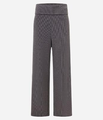 Calça Reta em Ana Ruga Texturizada e Pala Virada