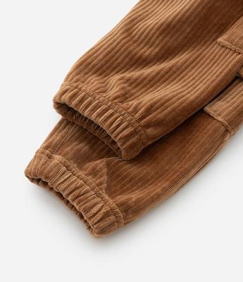 Calça Infantil em Veludo com Bolsos Cargo - Tam 1 a 6 Anos