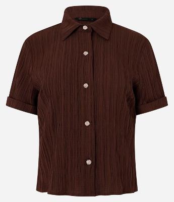 Camisa Texturizada em Viscose com Botões Diferenciados