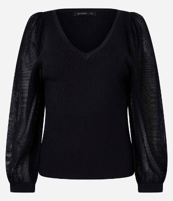 Blusa em Tricô com Decote V e Manga Longa Ampla