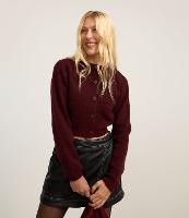 Cardigan Cropped em Tricô com Bolsinhos e Botões Frontais - 2