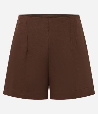 Short Curto em Alfaiataria com Pences