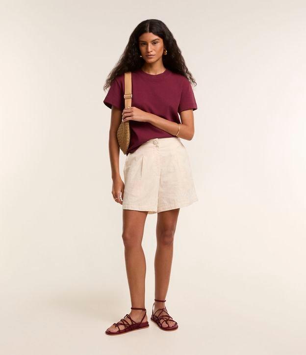 Short em Cambraia com Pregas e Bordados Arabescos - 1