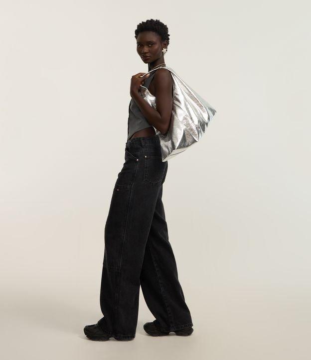 Calça Wide Leg em Jeans com Bolsos Táticos e Rebites - 1