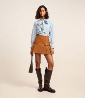 Saia Curta em Polivelour com Fivelas Diferenciadas e Pregas - 2