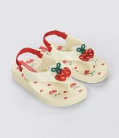 Chinelo Infantil com Patch Cerejinhas - Tam 19 ao 25 - 1