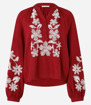 Blusa em Viscolinho com Botões e Bordado Floral