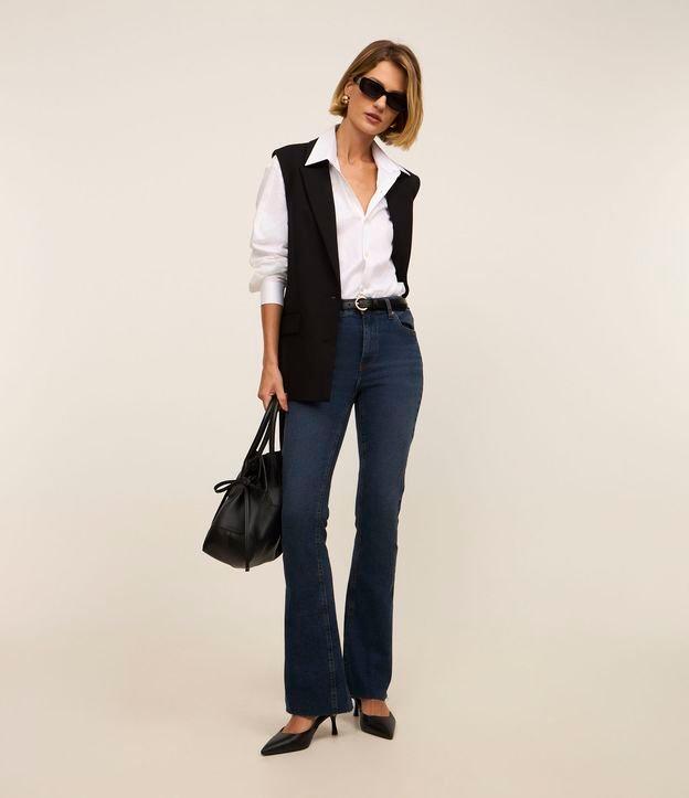 Calça Bootcut Jeans com Elastano e Bolso Relógio - 1