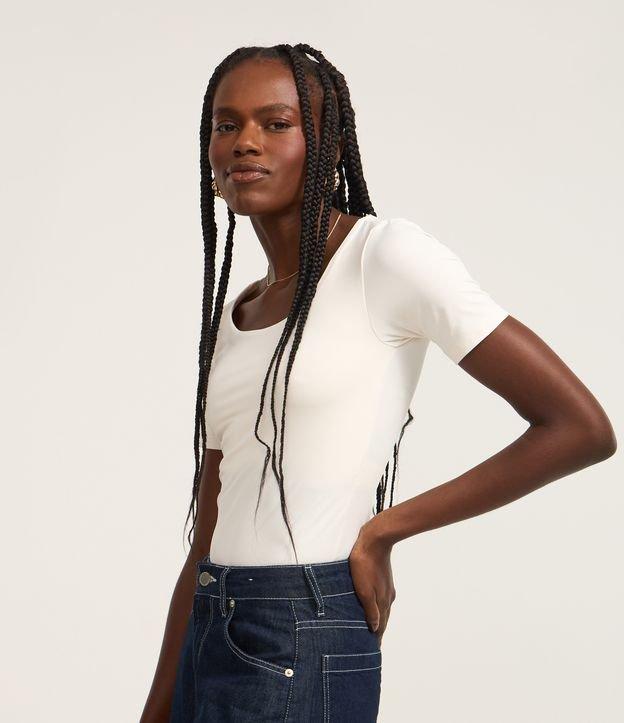 Body em Poliamida com Decote Redondo - 2