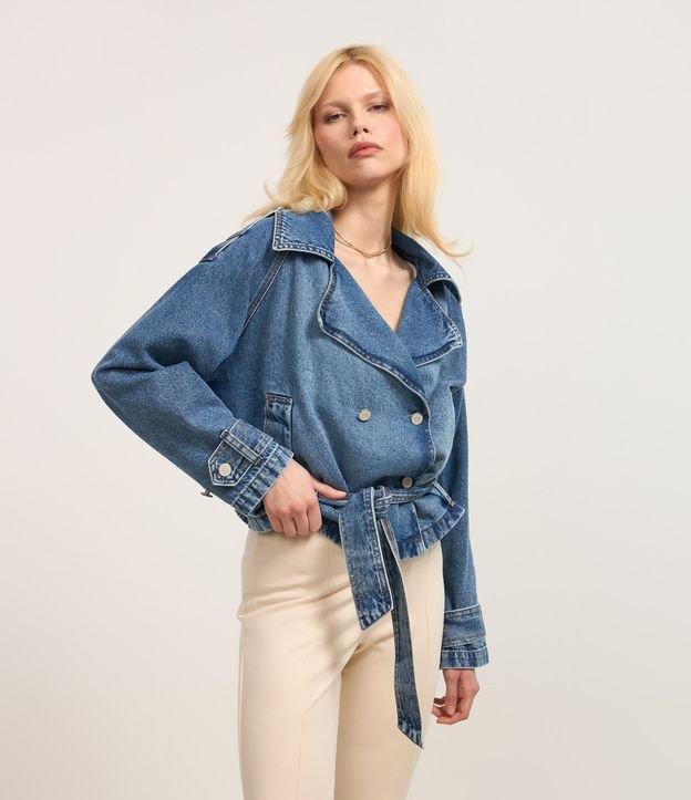 Jaqueta Trench Coat em Jeans com Botões e Amarração - 1