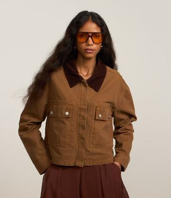 Jaqueta em Sarja com Gola Cotelê Contrastante