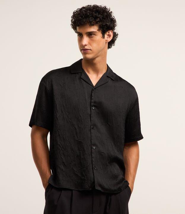 Camisa Boxy com Gola Lapela e Efeito Acetinado - 2
