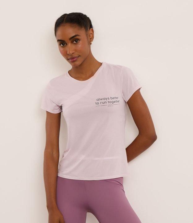 Camiseta Esportiva em Microfibra Texturizada com Estampa Run Together - 2