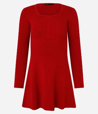 Vestido Curto em Tricô Canelado com Decote Quadrado