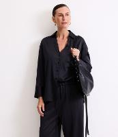 Camisa Oversized Acetinada com Caimento Leve - 2