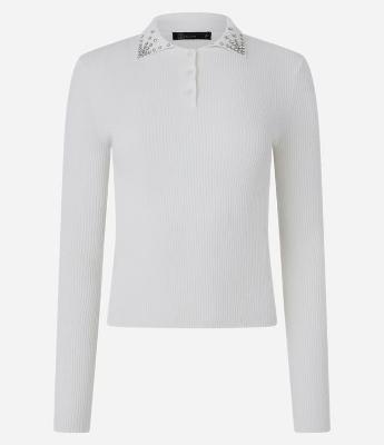 Blusa em Tricô com Pedrarias de Strass na Gola Polo