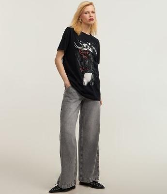 Calça Skater Jeans com Correntes na Lateral