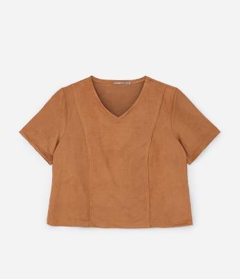 Blusa em Suede com Decote em V e Recortes Curve & Plus Size