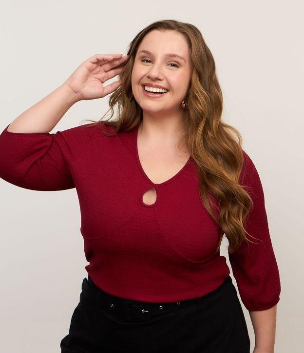 Camisa Decote Gota com Textura e Manga 3/4 Curve & Plus Size - 2