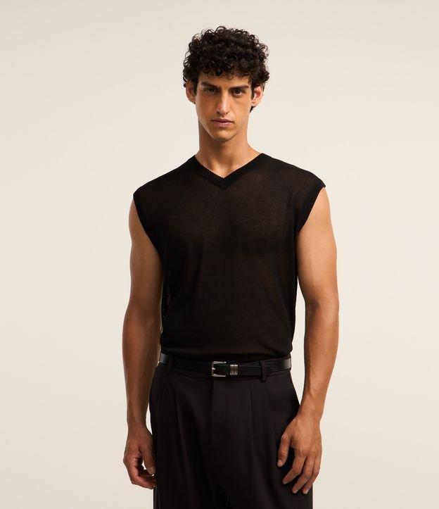 Colete em Tricô com Toque Leve e Gola em V - 2