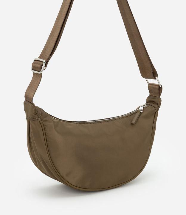 Bolsa Média com Formato Meia Lua e Alça Transversal Regulável - 1