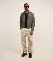 Calça Baggy em Sarja com Estampa de Galhos de Arvore - 2