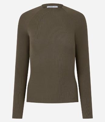 Blusa Básica em Viscose com Gola Alta e Cava Raglan