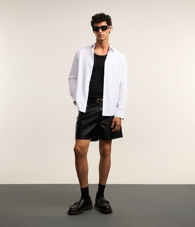 Bermuda Curta em Material Sintético - 2