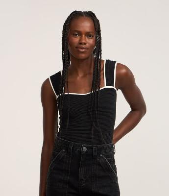 Body Texturizado com Viés Contrastante e Alça Larga