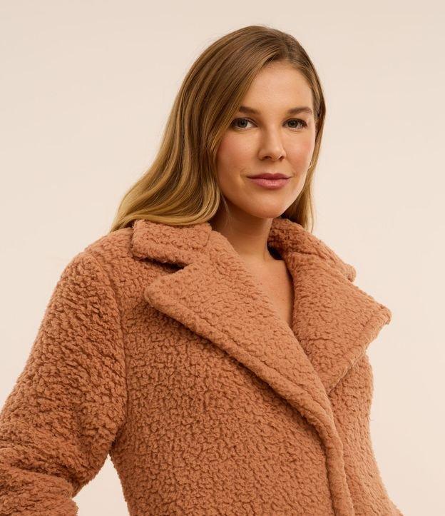 Robe Longo em Sherpa com Gola Lapela - 3