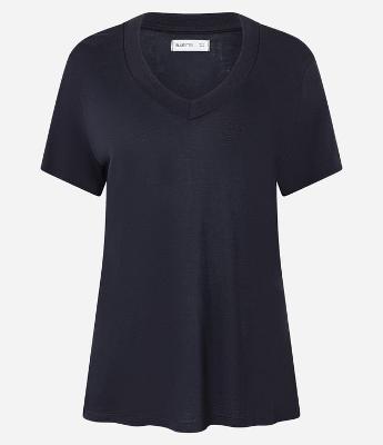 Blusa Básica em Viscose com Gola V em Ribana
