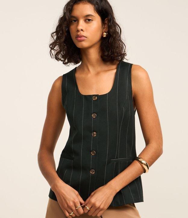 Colete Alfaiatado com Decote Quadrado e Riscas de Giz - 2