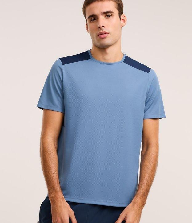 Camiseta Esportiva de Futebol em Tecnologia Dry com Recortes - 2