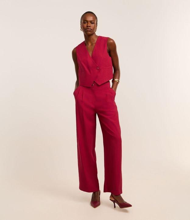 Calça Wide Leg Alfaiatada em Vicose com Pregas - 2