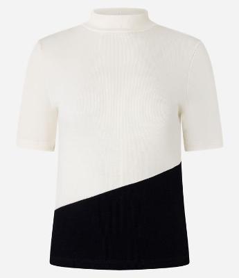 Blusa em Ribana com Recorte Diagonal e Blocos de Cor