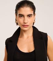 Colete em Crepe com Gola Blazer e Cinto Embutido - 2