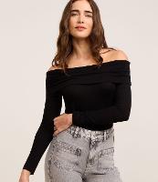 Blusa Ombro a Ombro em Viscose com Decote Virado - 2