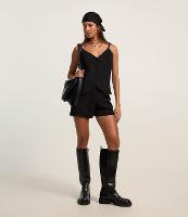 Bermuda Curta em Tweed com Elástico no Cós - 2