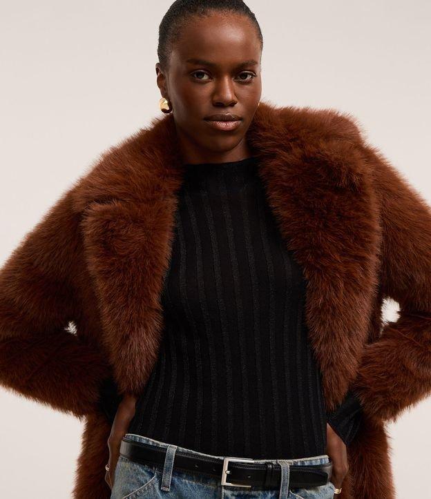 Suéter em Tricô com Listras Texturizadas e Fio Metalizado - 2