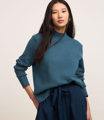 Blusa em Tricô com Golinha Alta