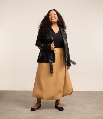Saia Midi em Alfaiataria Balonê Curve & Plus Size