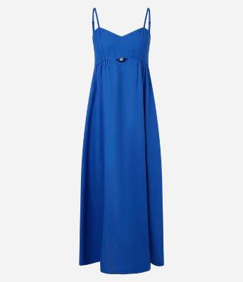 Vestido Longo Evasê com Recorte Vazado no Busto