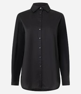 Camisa em Tricoline com Barra Arredondada e Botões Frontais