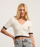 Blusa em Tricô com Gola Polo e Vivo Contrastante - 2